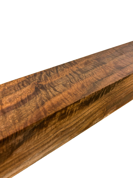 Walnut, Bastogne HIGH FIGURE turning square - 18"x 2.5" x 2.5" WE1561
