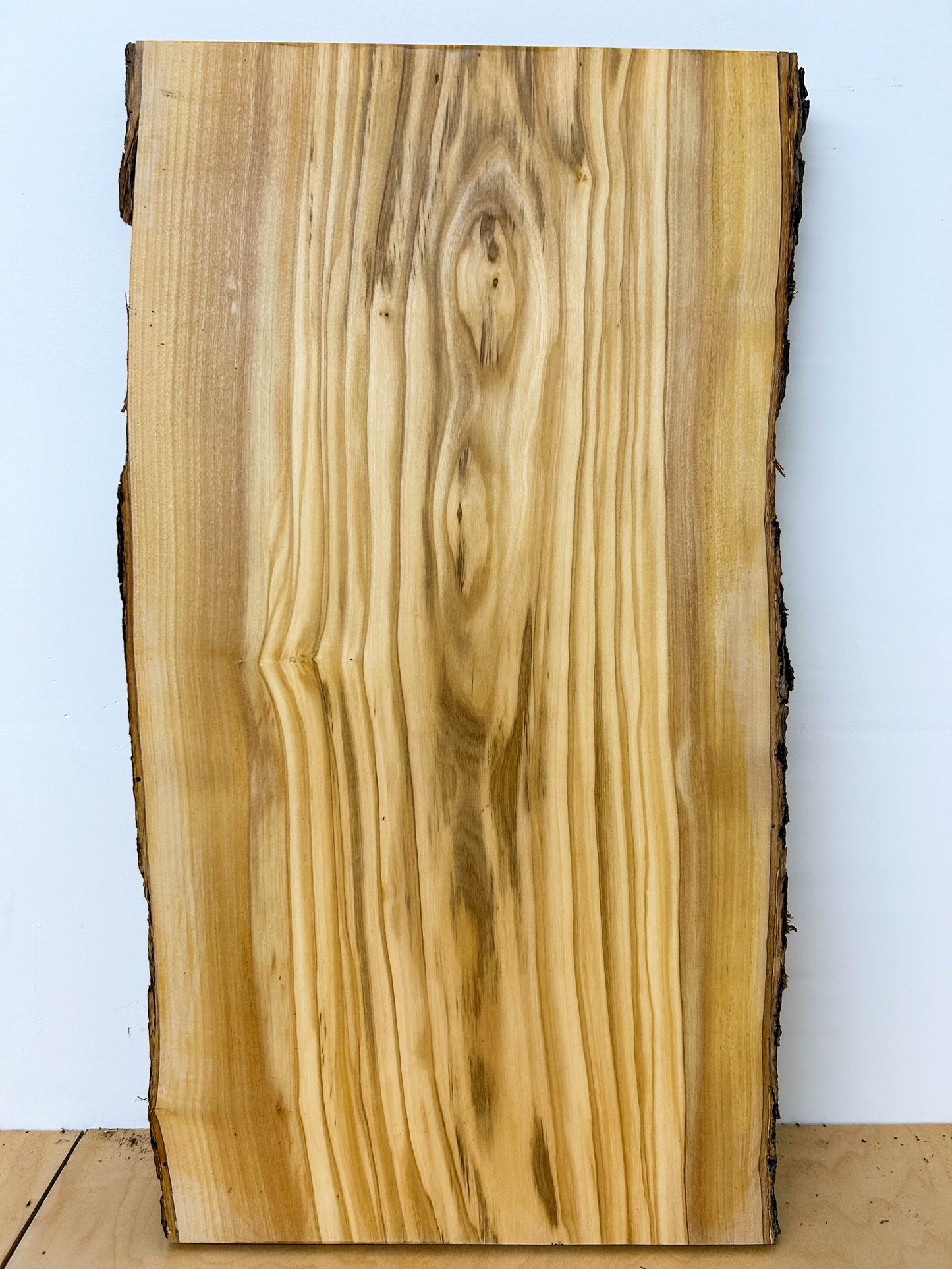 OLIVEWOOD: Italian Live Edge Figured, Cutting Boards 18"x 10"x 1-1/8" [WE457]
